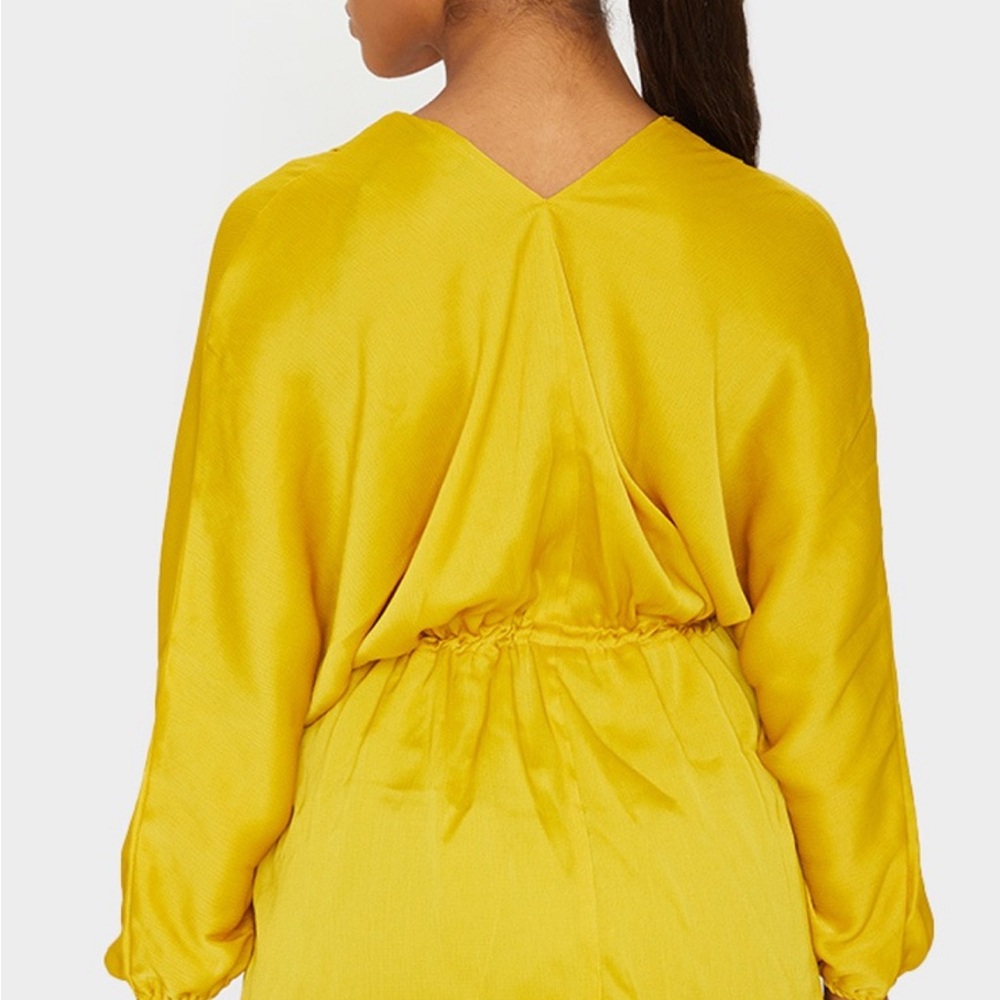 Prettylittlething Flowy Top - Picture 7 of 9